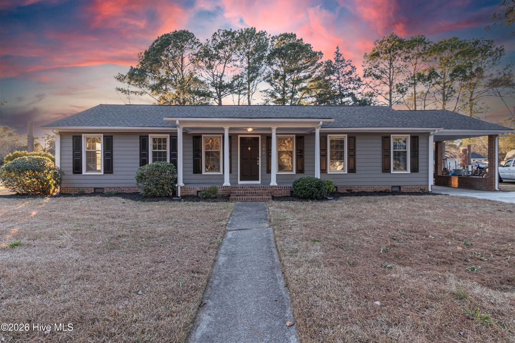 203 Avalon Lane, Greenville