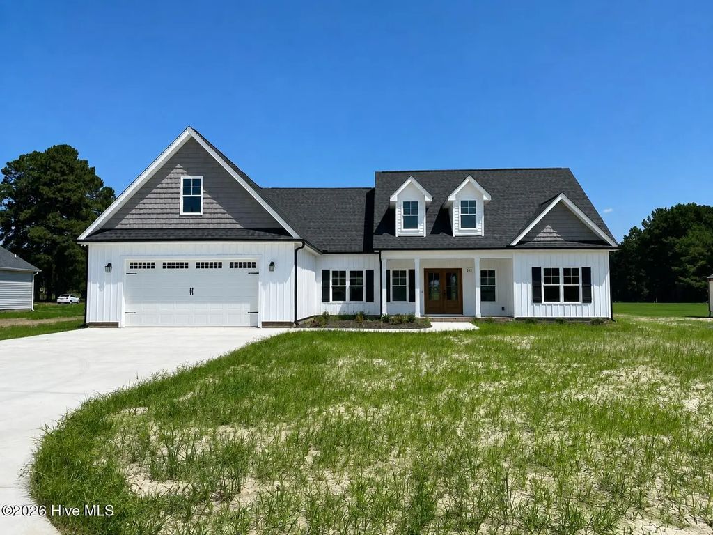 243 Herring Road, Princeton