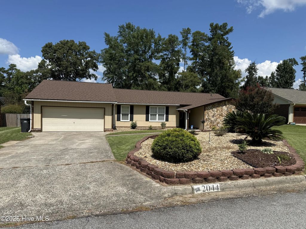 2044 Bridgewater Drive, Martinez