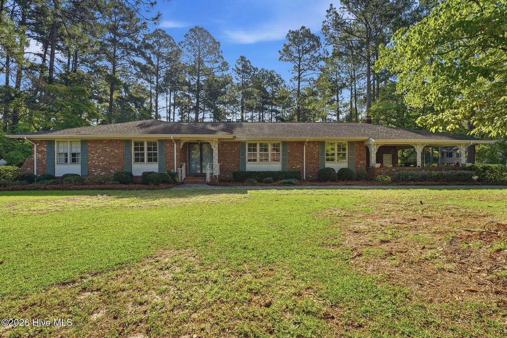 12421 Appin Road, Laurinburg