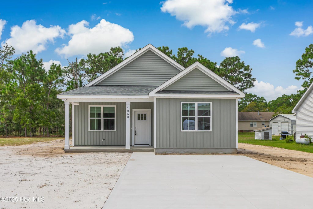 1060 Springdale Road, Boiling Spring Lakes