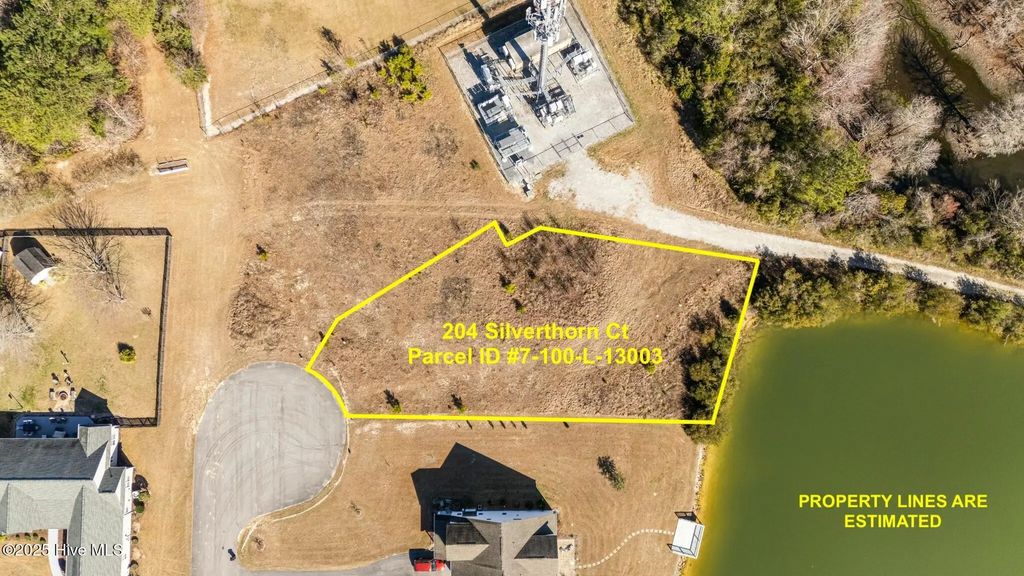 204 Silverthorn Court, New Bern