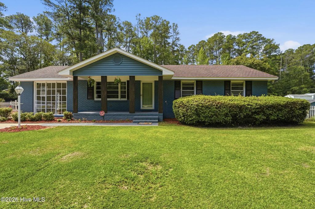 13280 Blues Farm Road, Laurinburg