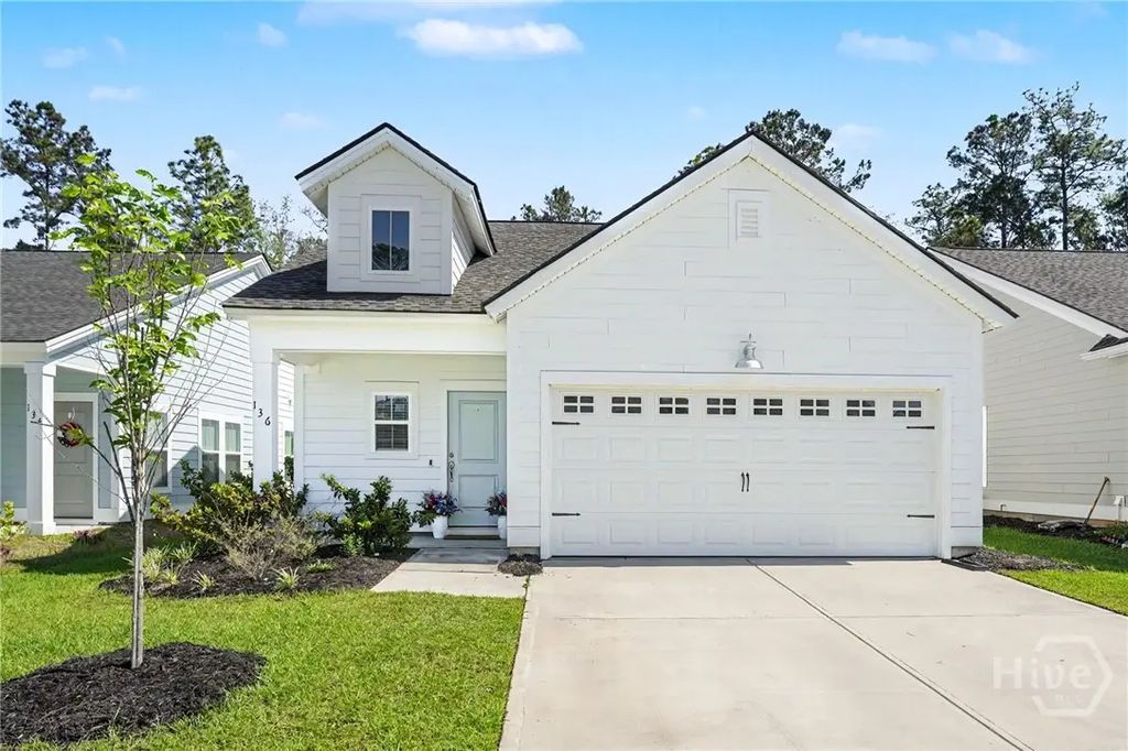 136 Holloway Hill, Pooler