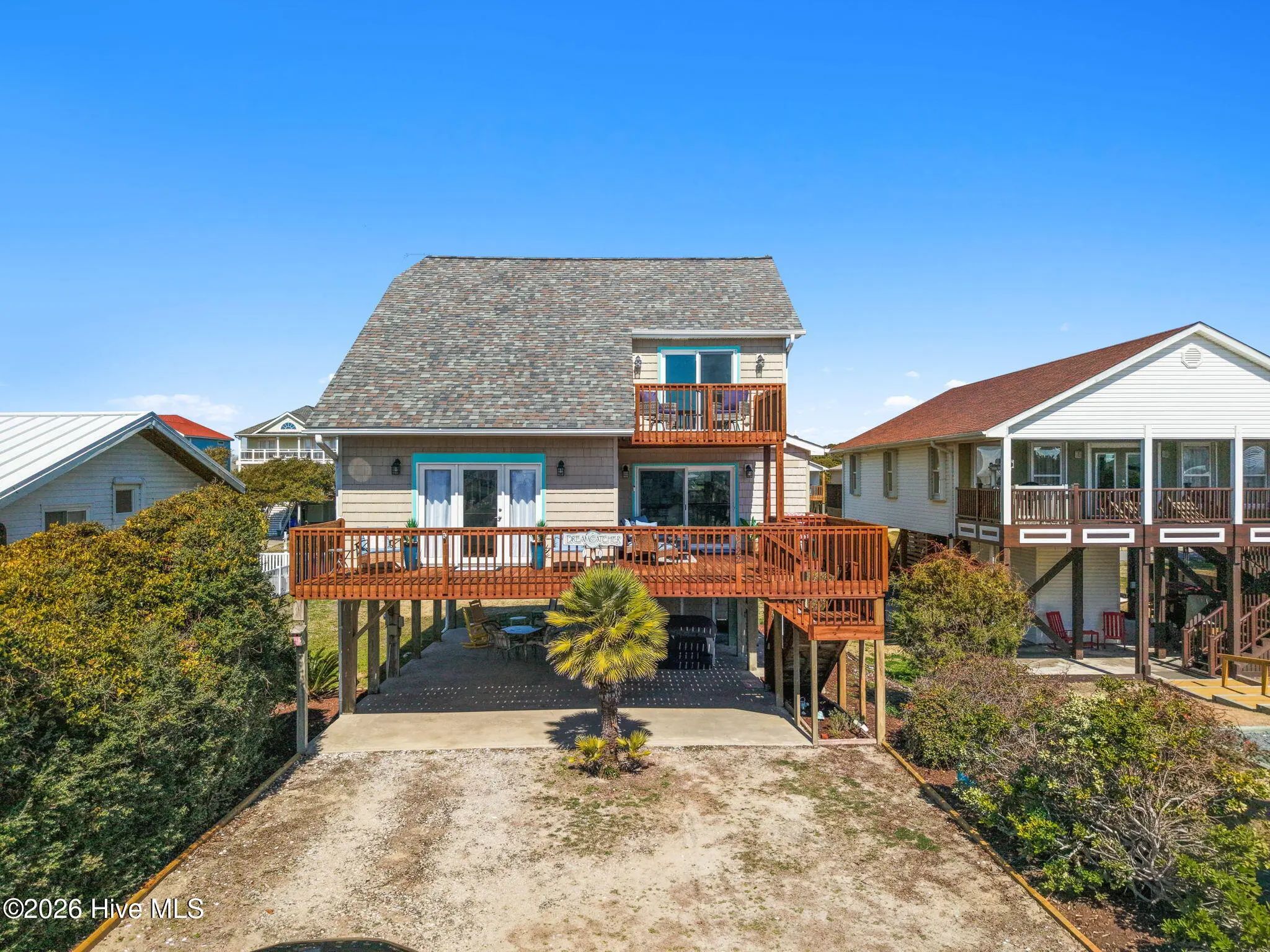 1622 E Beach Drive, Oak Island