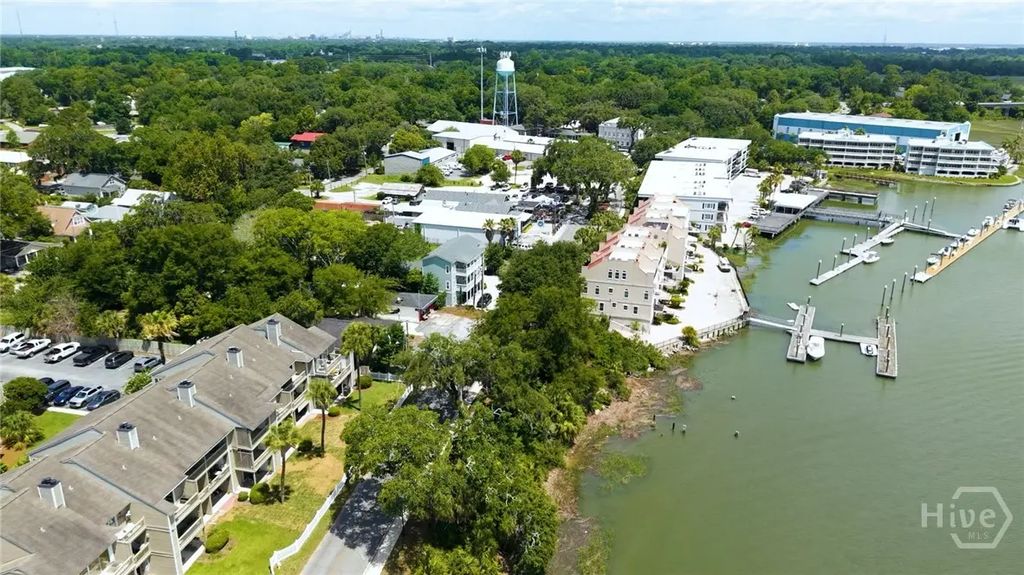 3005 River Drive 511, Thunderbolt