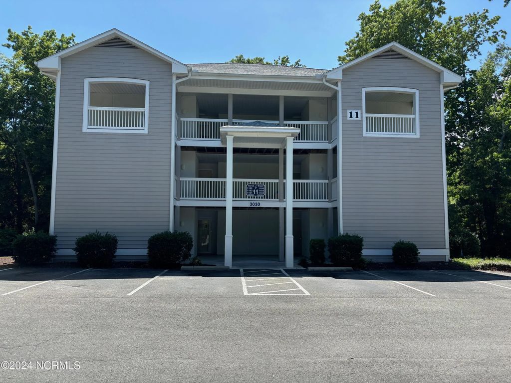 3030 Marsh Winds Circle 1103b, Southport