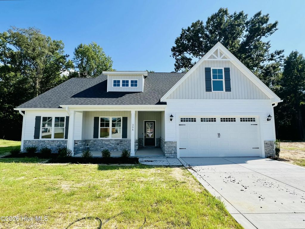 306 Creeks Edge Drive, Pikeville