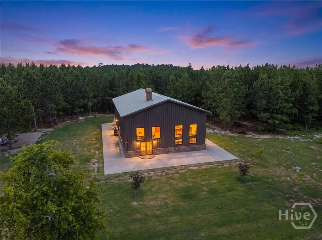 3875 Poor Robin Road, Sylvania