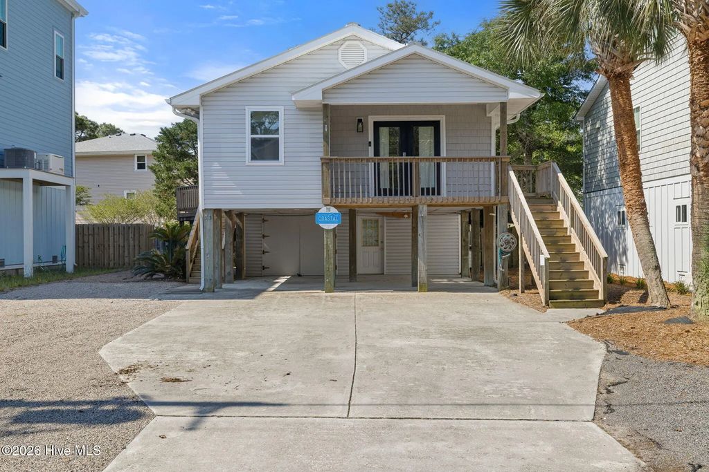 313 Greenville Avenue, Carolina Beach