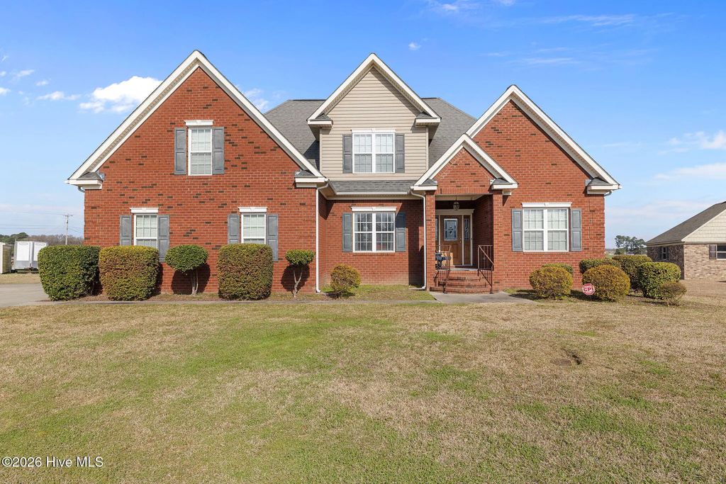 102 Atsur Place, Goldsboro