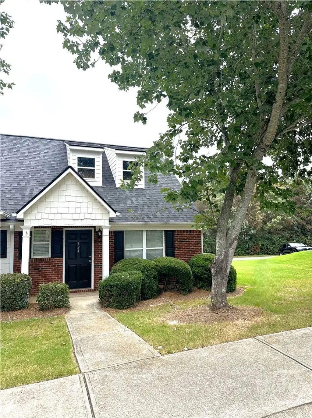 124 Bridgewater Circle, Athens