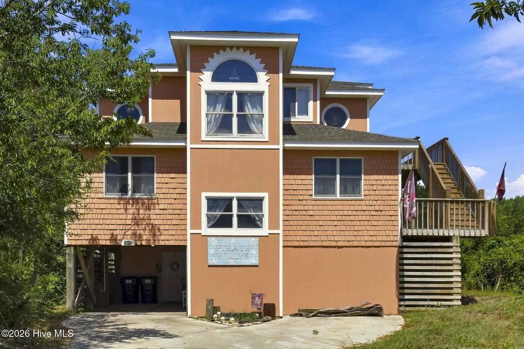 747 W Willet Court, Corolla
