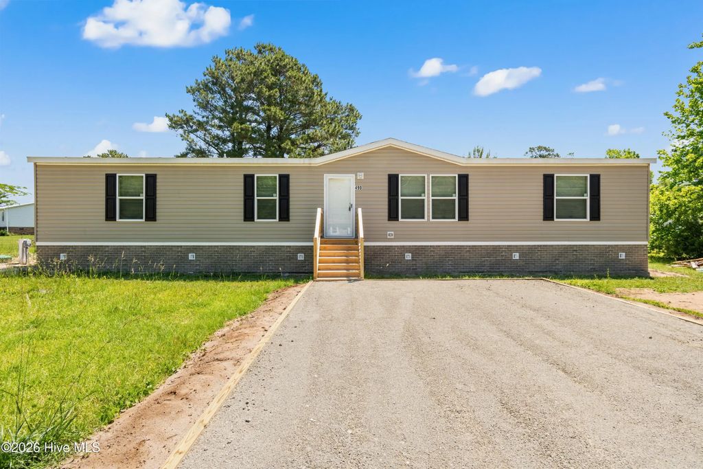 490 Orchard Lane Se, Bolivia