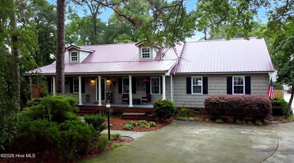 103 Wagon Circle, Seven Springs