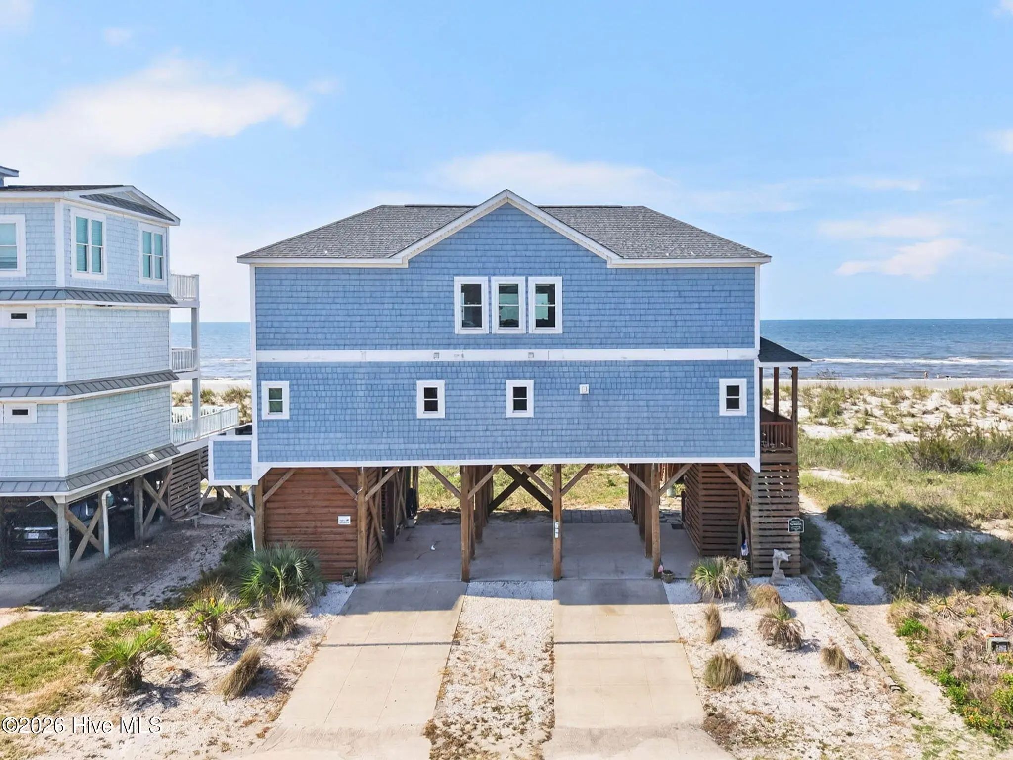 917 E Beach Drive, Oak Island Beach