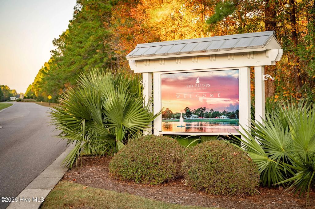 3847 Hallmark Road Ne, Leland