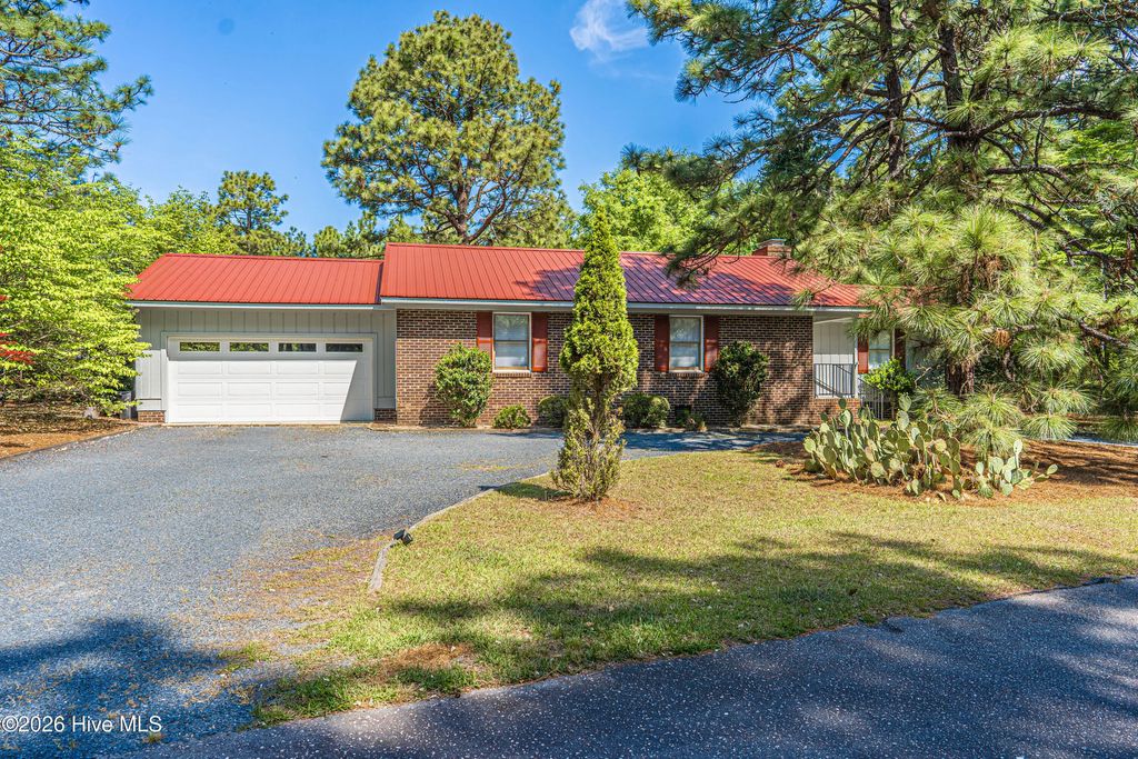 101 Swan Run Court, West End