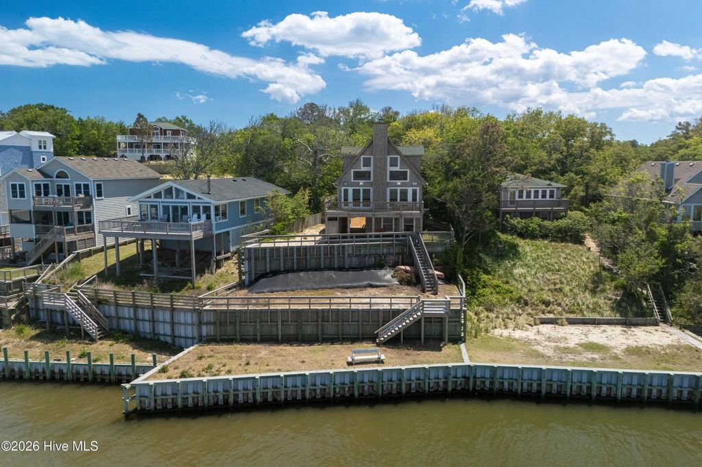 103 Sir John White Court, Kill Devil Hills