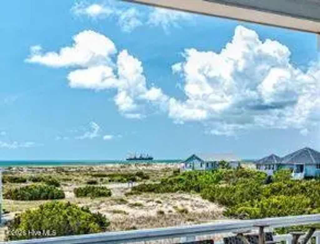 14 Mourning Warbler Trail, Bald Head Island