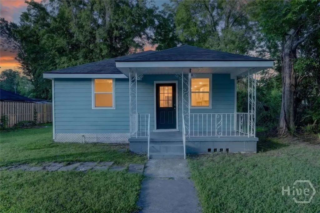 1329 E 33rd Street, Savannah