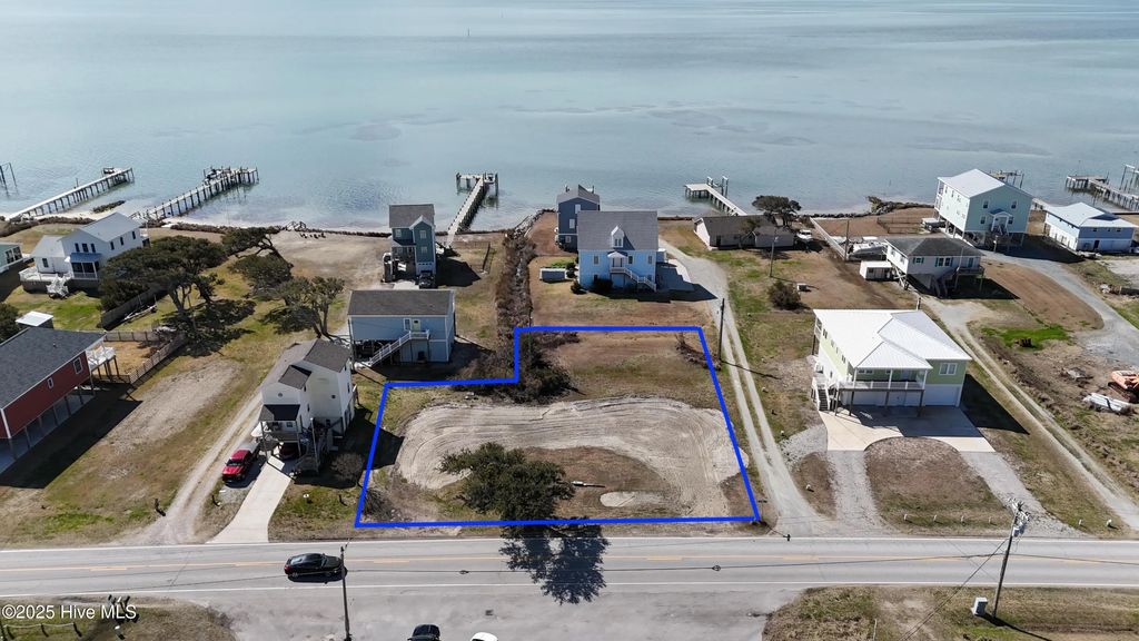 908 & 922 Island Road, Harkers Island