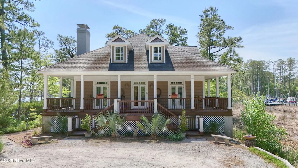 5632 Styron Drive, Oriental