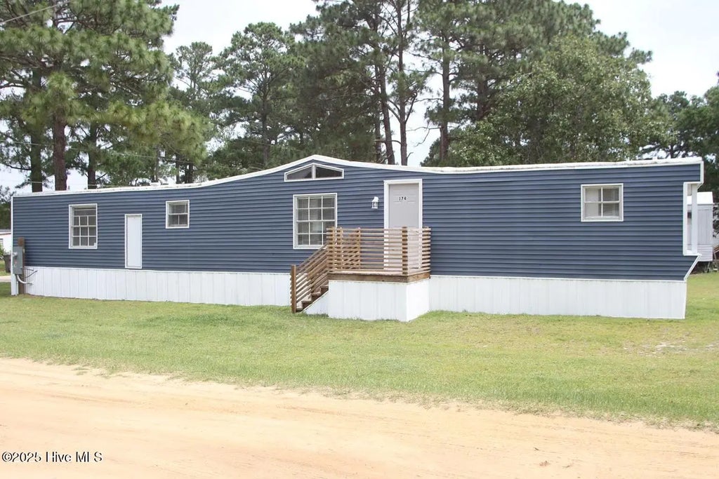 174 Lennondale Boulevard, Elizabethtown