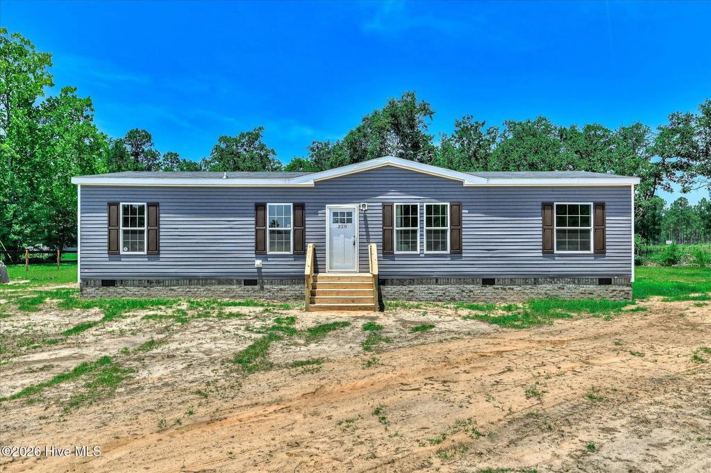 328 Ballard Drive, Trenton