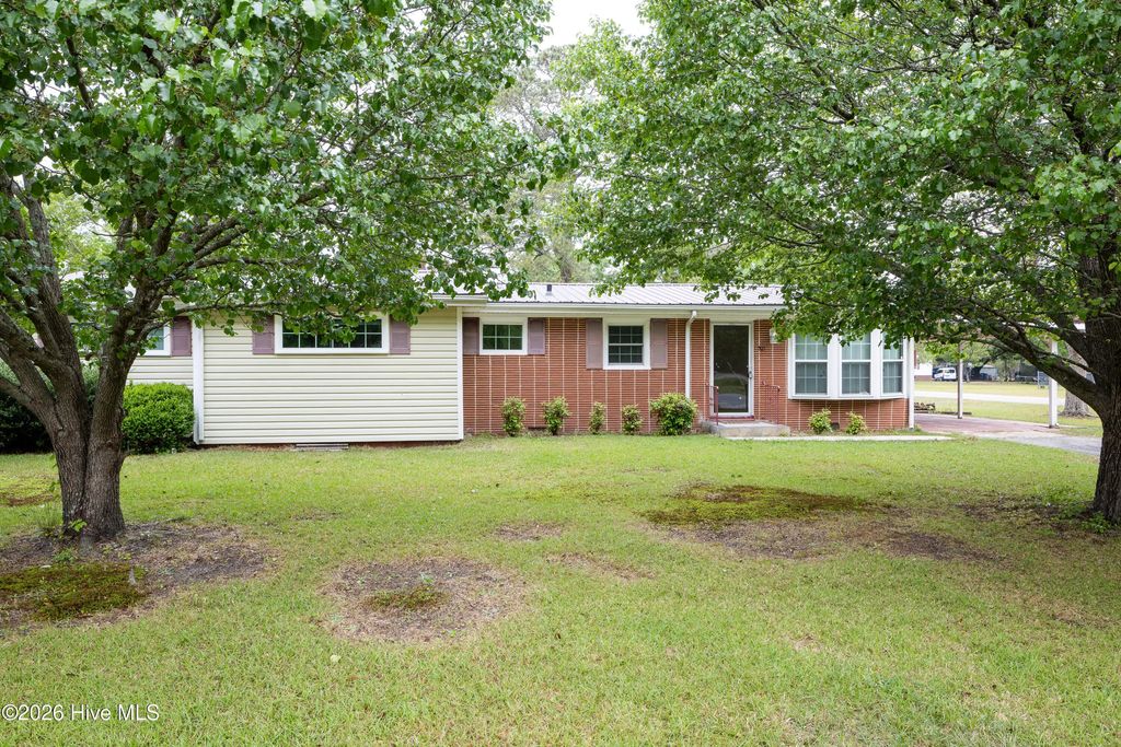 321 N Church Avenue, Garland
