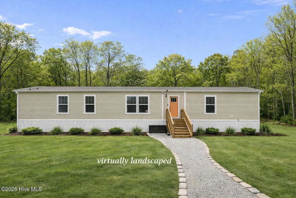 801 Lola Road, Cedar Island