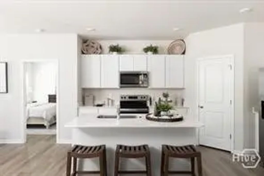 244 Green Meadow Drive, Savannah