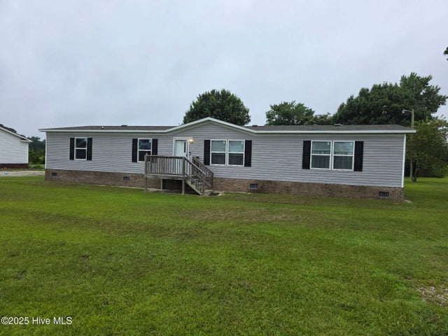 144 Beston Drive, La Grange