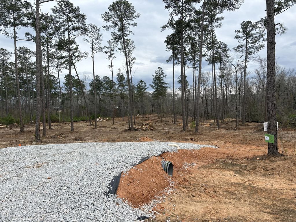 5672 White Oak Road, Columbia