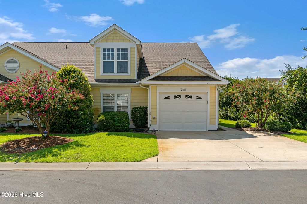 215 Diamond Cove, Newport