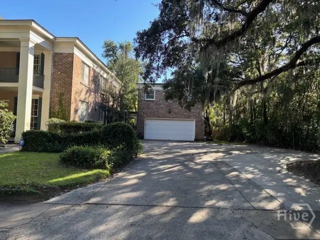 1 Washington Avenue Garage Apt, Savannah