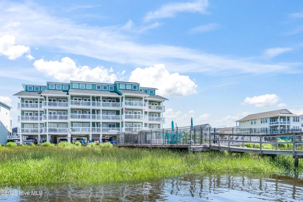 111 Florida Avenue 9, Carolina Beach