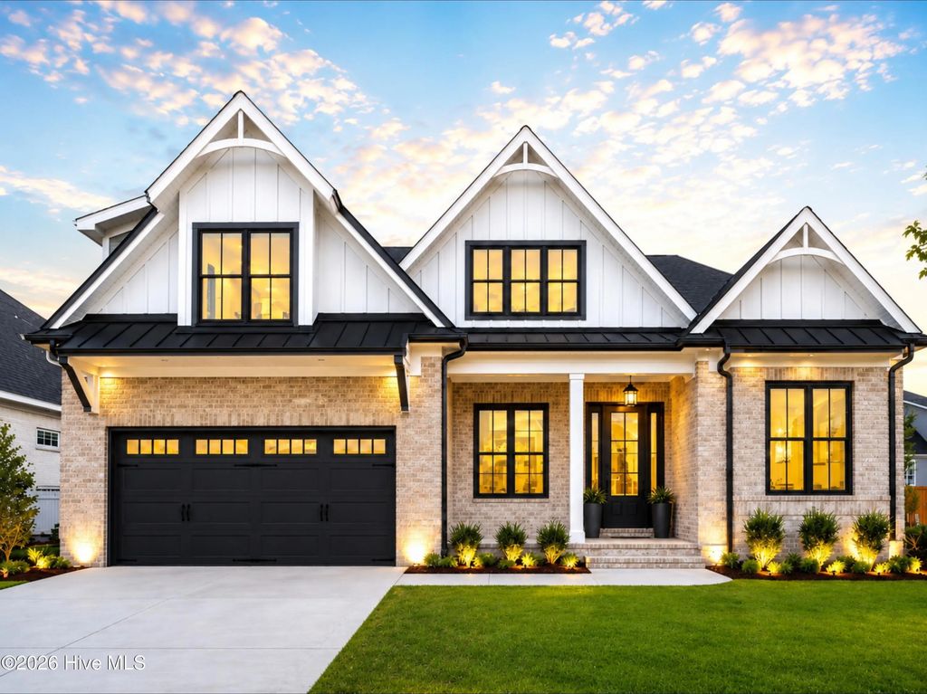 108 Grayhawk Circle, Wilmington