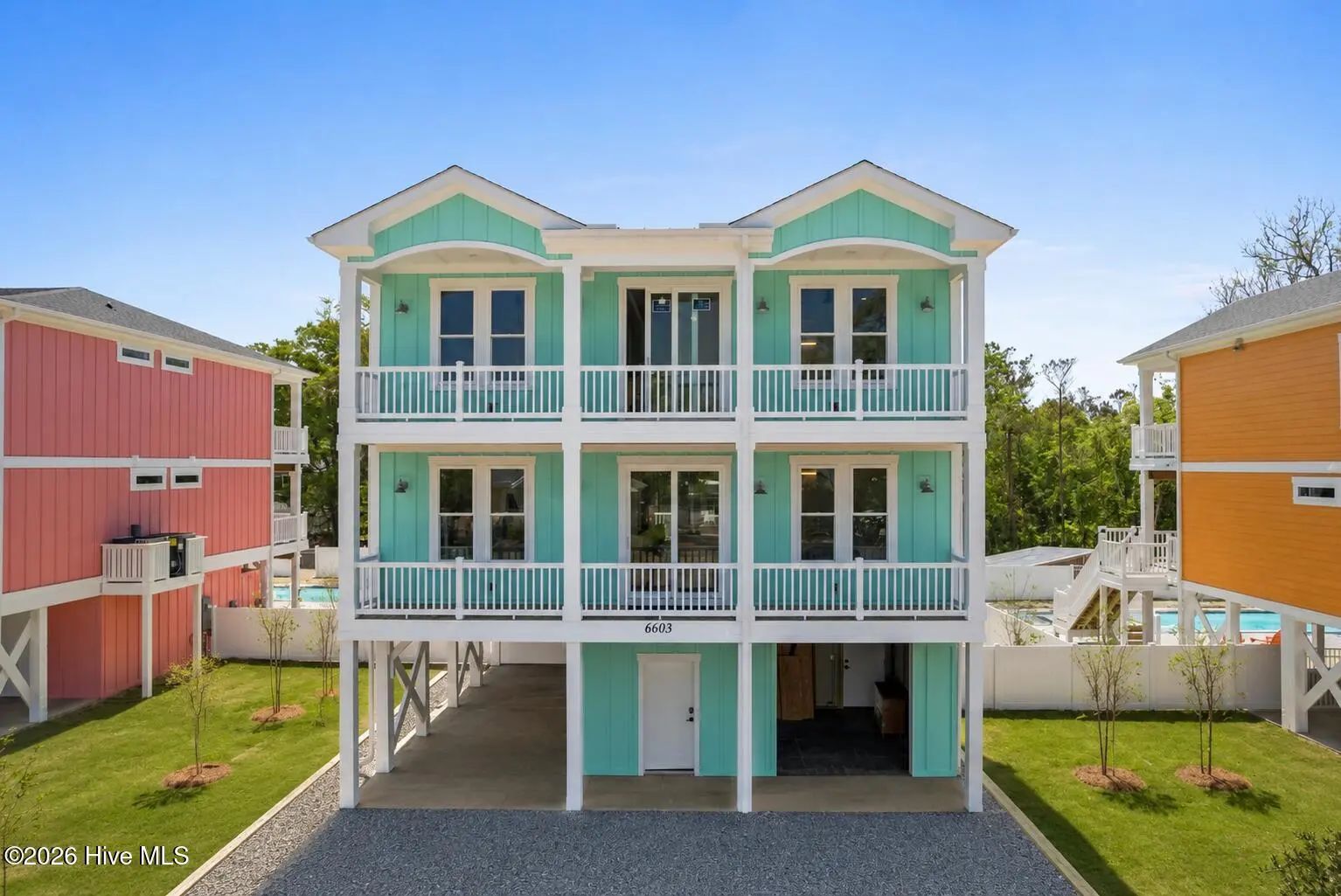 6603 E Oak Island Drive, Oak Island
