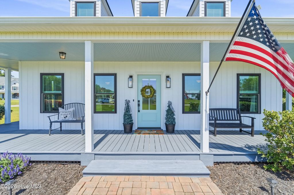 48 Pickett Way, Swansboro