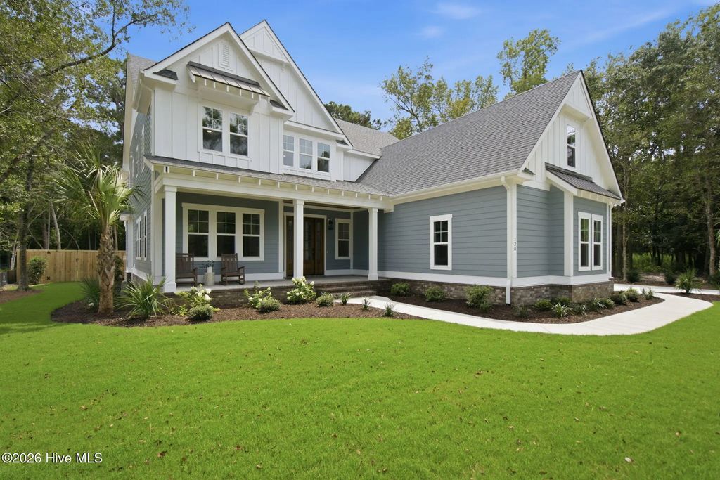 128 Stones Throw Lane, Wilmington