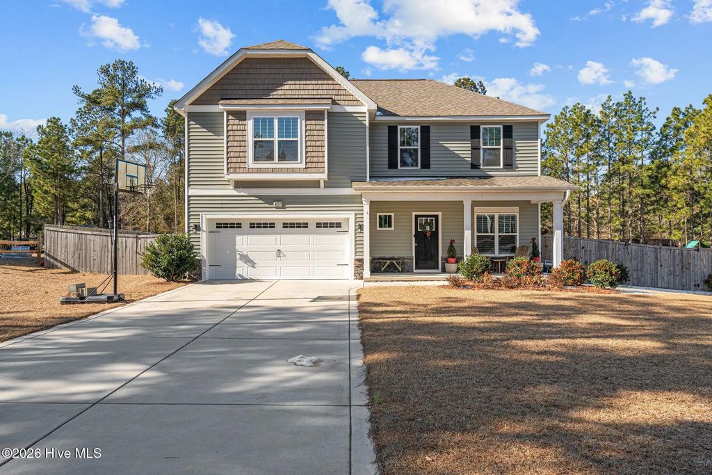 451 Gretchen Road, West End
