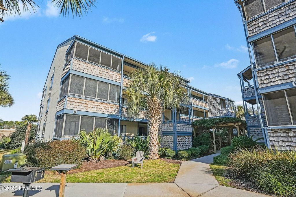 250 Maison Drive # H-11, Myrtle Beach