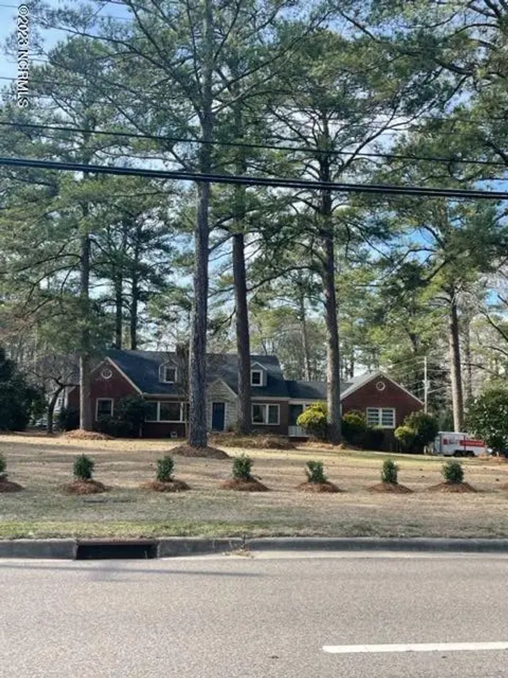90 Lakewood Drive, Greenville