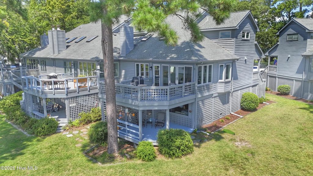 150 Riverboat Drive, Washington