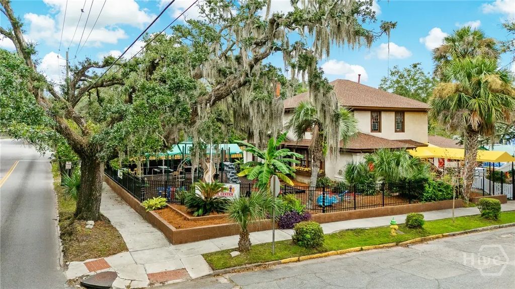 1106 E 48th Street, Savannah