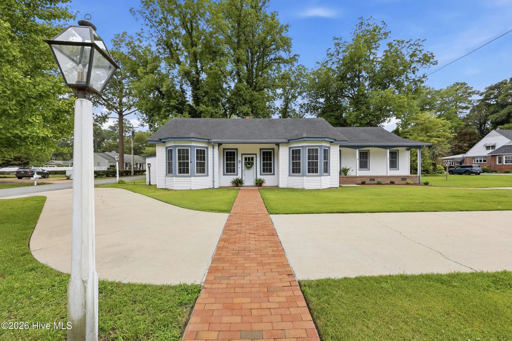 1615 Parkview Drive, Elizabeth City