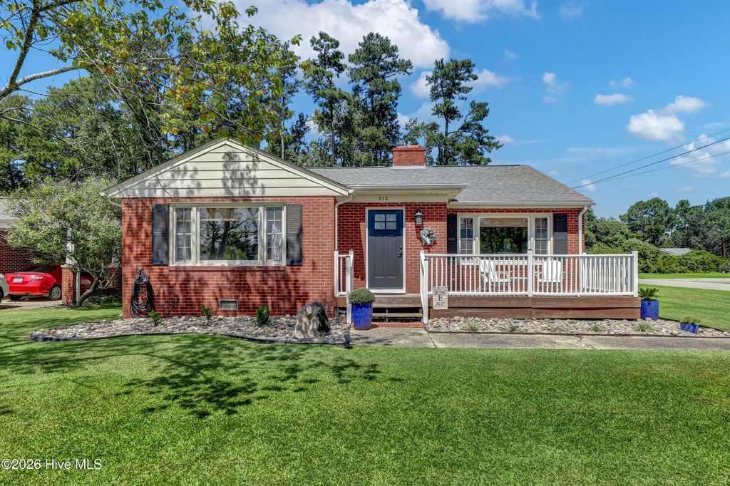 510 E Fremont Street, Burgaw