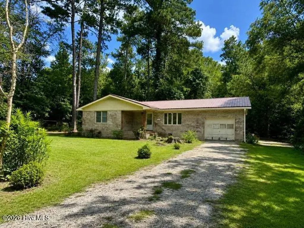 371 Mill Quarters Road, Hallsboro