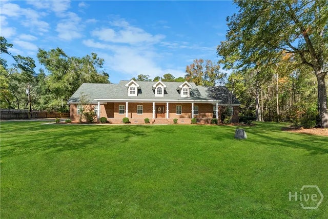 472 S Laurel Circle, 